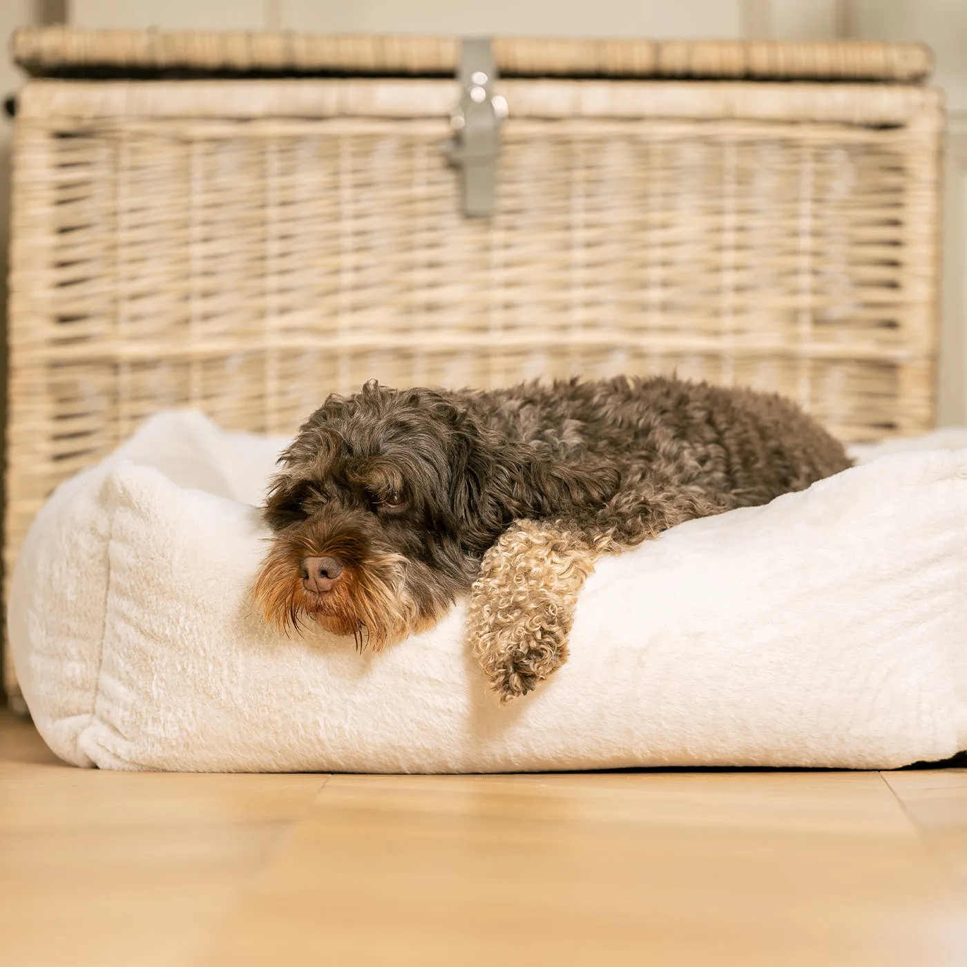 Calming Anti-Anxiety Cream Faux Fur Box Bed With Removable Covers by Lords & Labradors