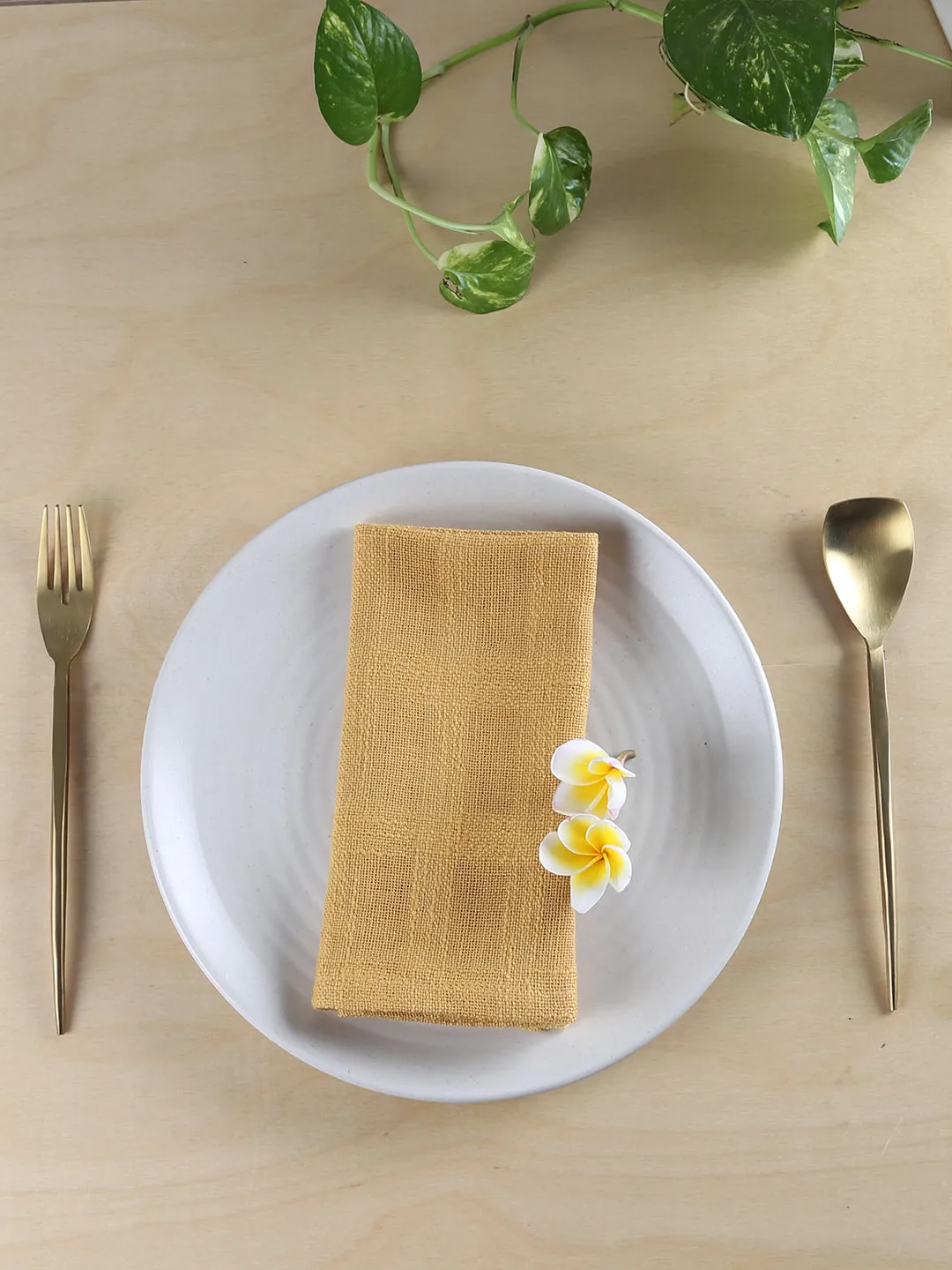 Harmika Napkin (Yellow)