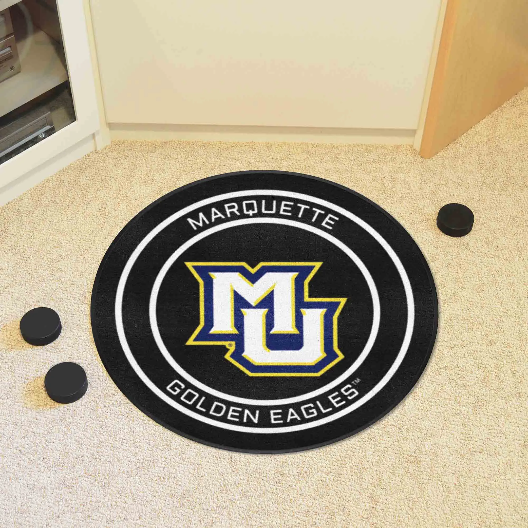 Marquette Hockey Puck Rug - 27in. Diameter